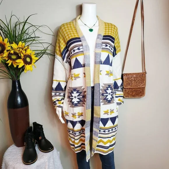 Lavender Tribe gorgeous wool blend super soft South west cardigan - Picture 3 of 9